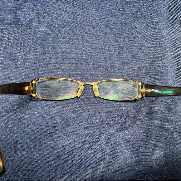 Tommy Hilfiger Prescription Glasses with Case and Cleaning Cloth - Picture 3 of 9